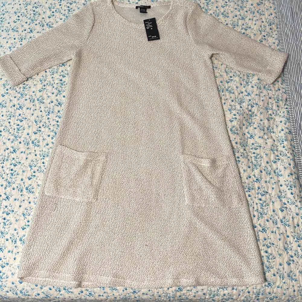 New with tags!! Robert Loius dress